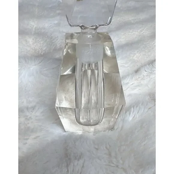 Set of 2 Crystal Lead Cut Clear Glass Perfume Bottles with Stoppers Vanity Decor - Picture 3 of 16